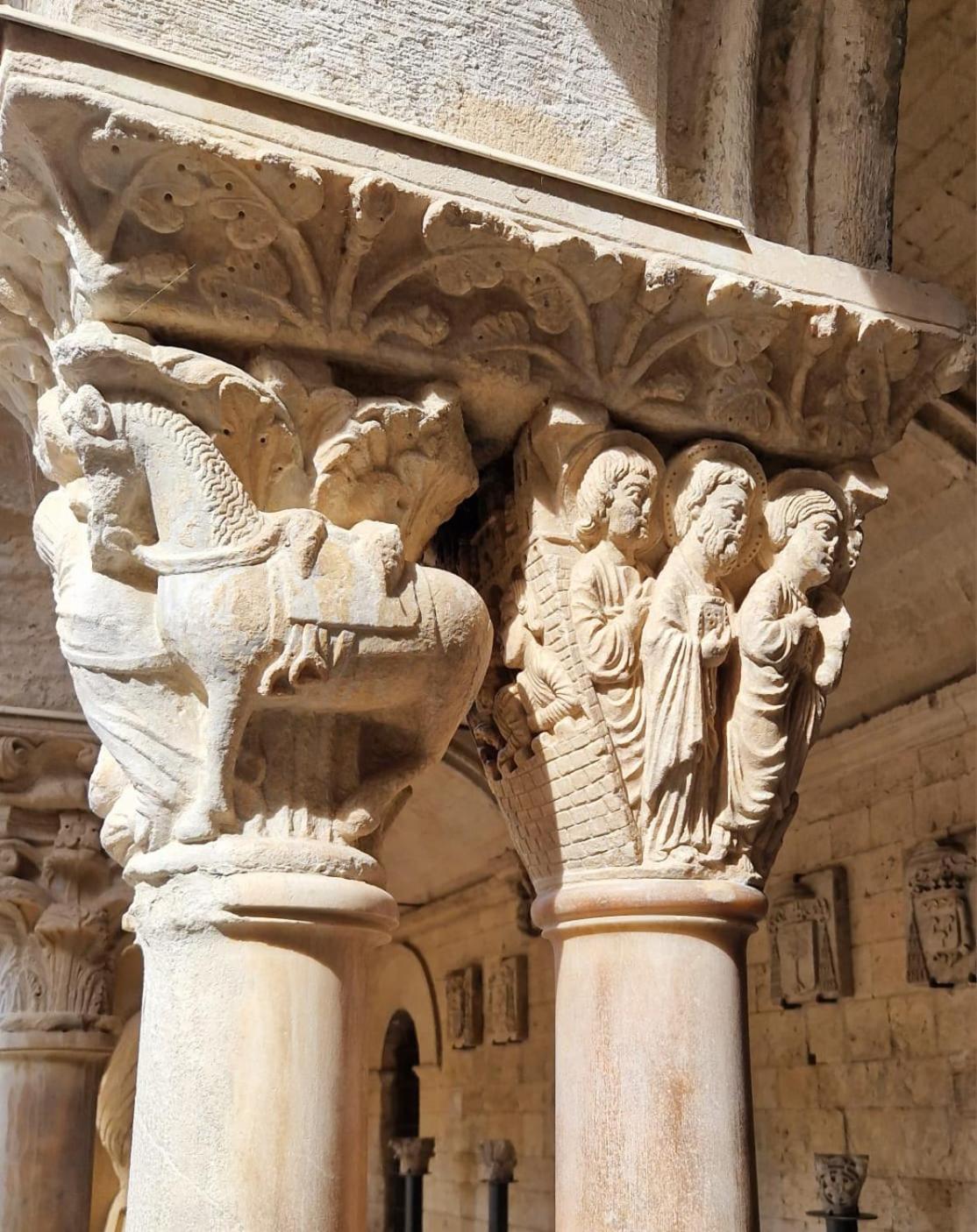 Capucines, Un Jardin Secret Dans Le Centre Historique Arles Exterior foto